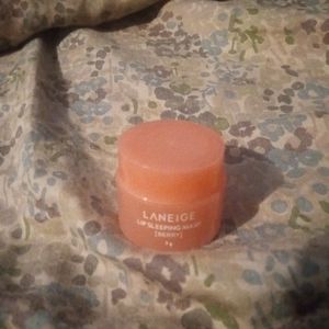 Laneige Lip Mask .08 oz (berry)